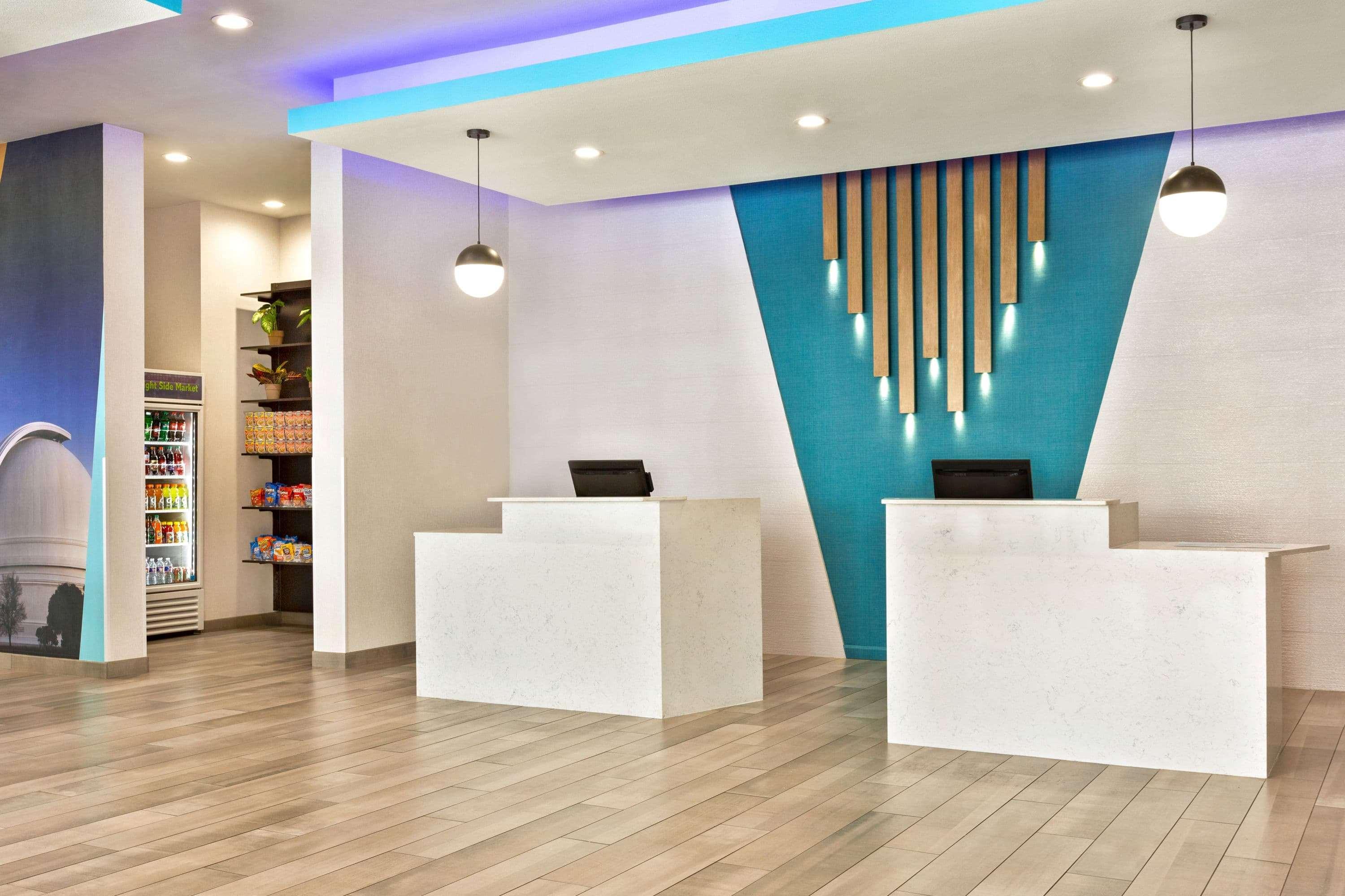 La Quinta By Wyndham Richmond-Sugarland Hotel Buitenkant foto