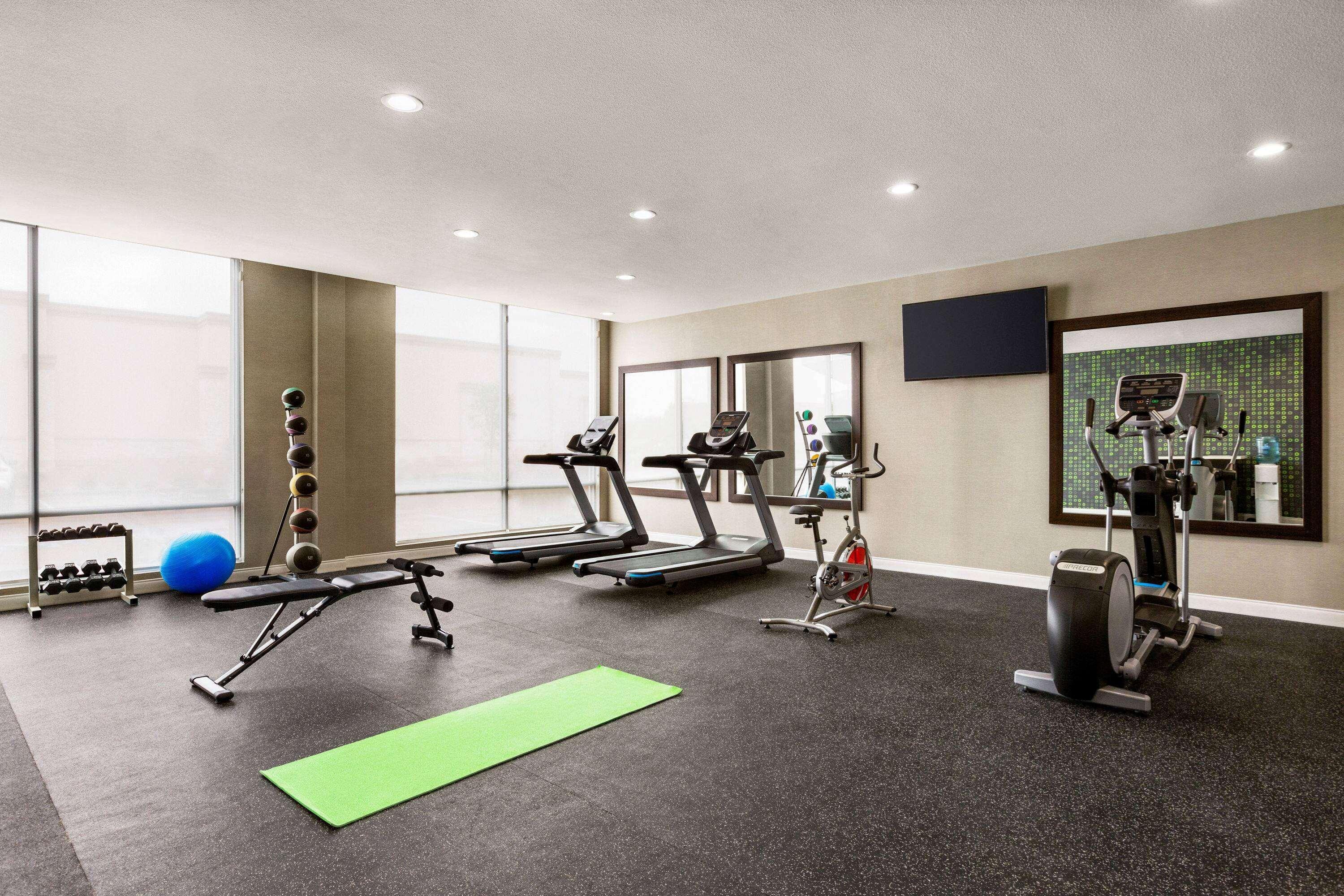 La Quinta By Wyndham Richmond-Sugarland Hotel Buitenkant foto